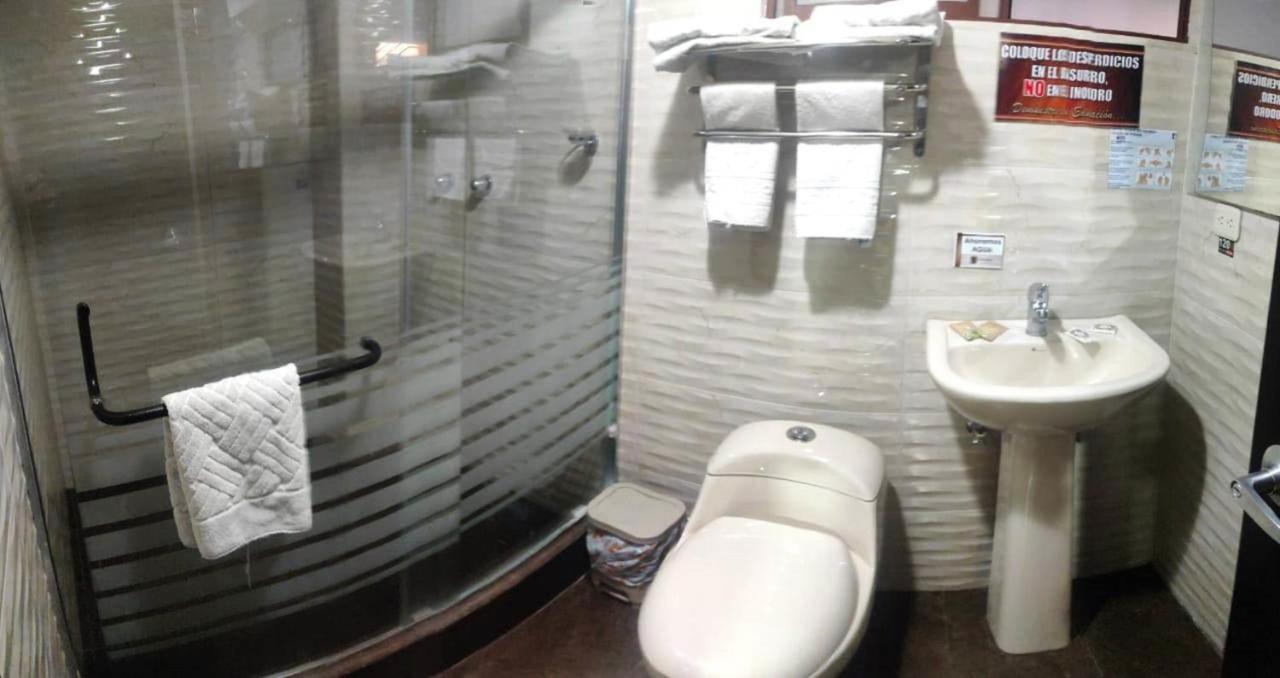 La Kapital Hotel Ambato Extérieur photo