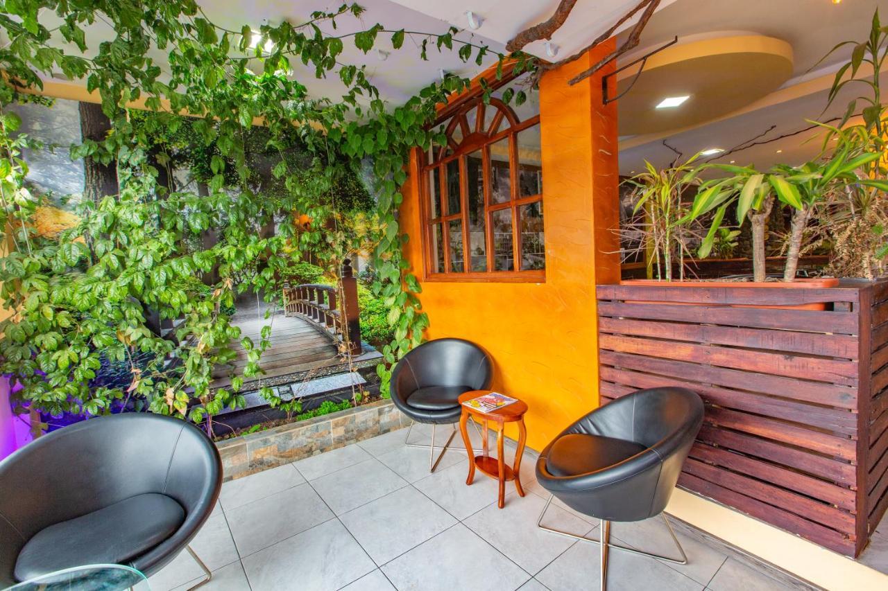 La Kapital Hotel Ambato Extérieur photo